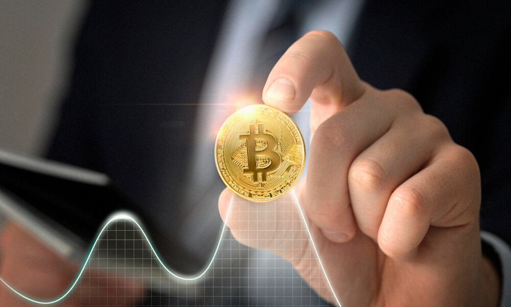 Bitcoin schizza ai massimi da 2 anni